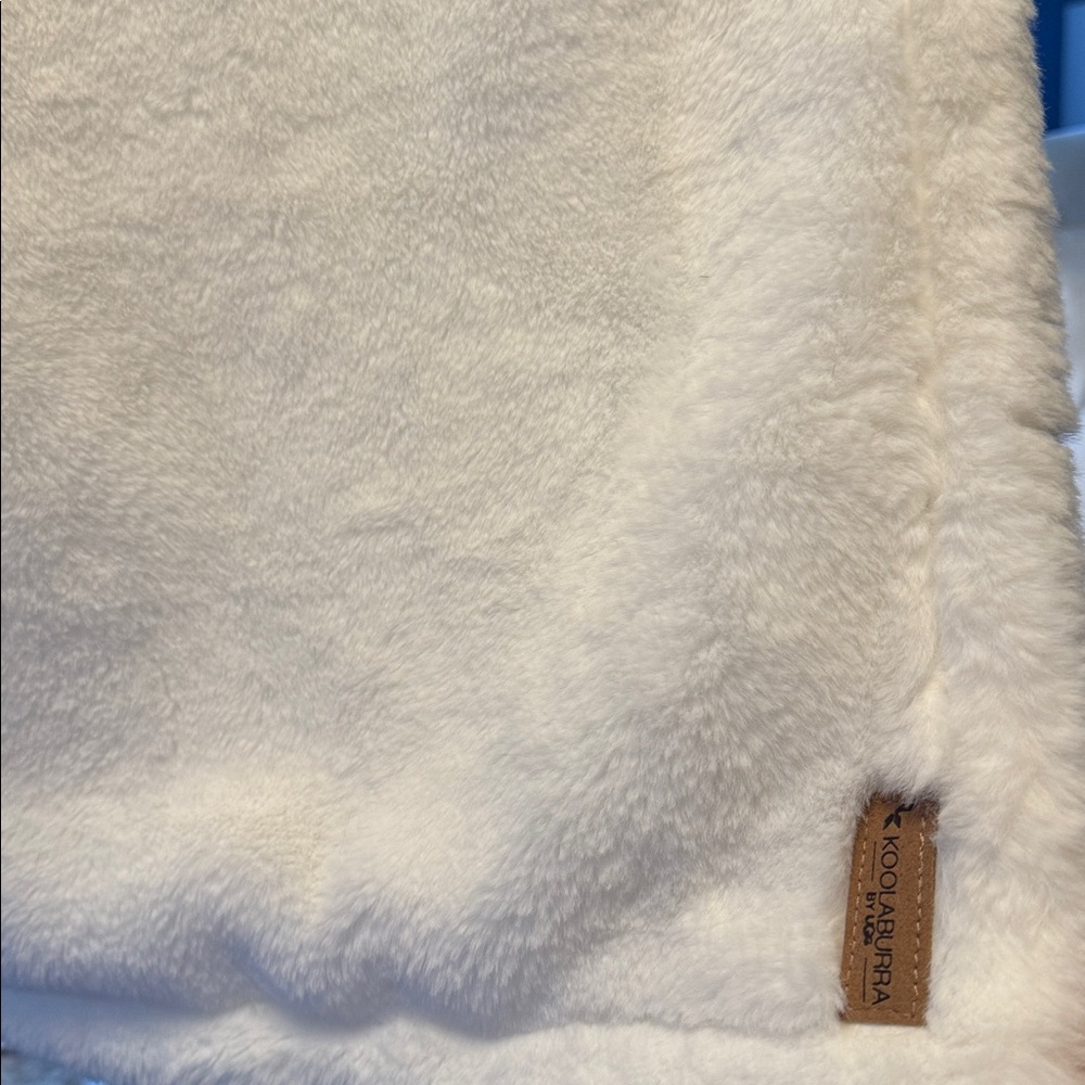 Koolaburra UGG Ivory Faux Fur Table Runner- A stunner for your table!